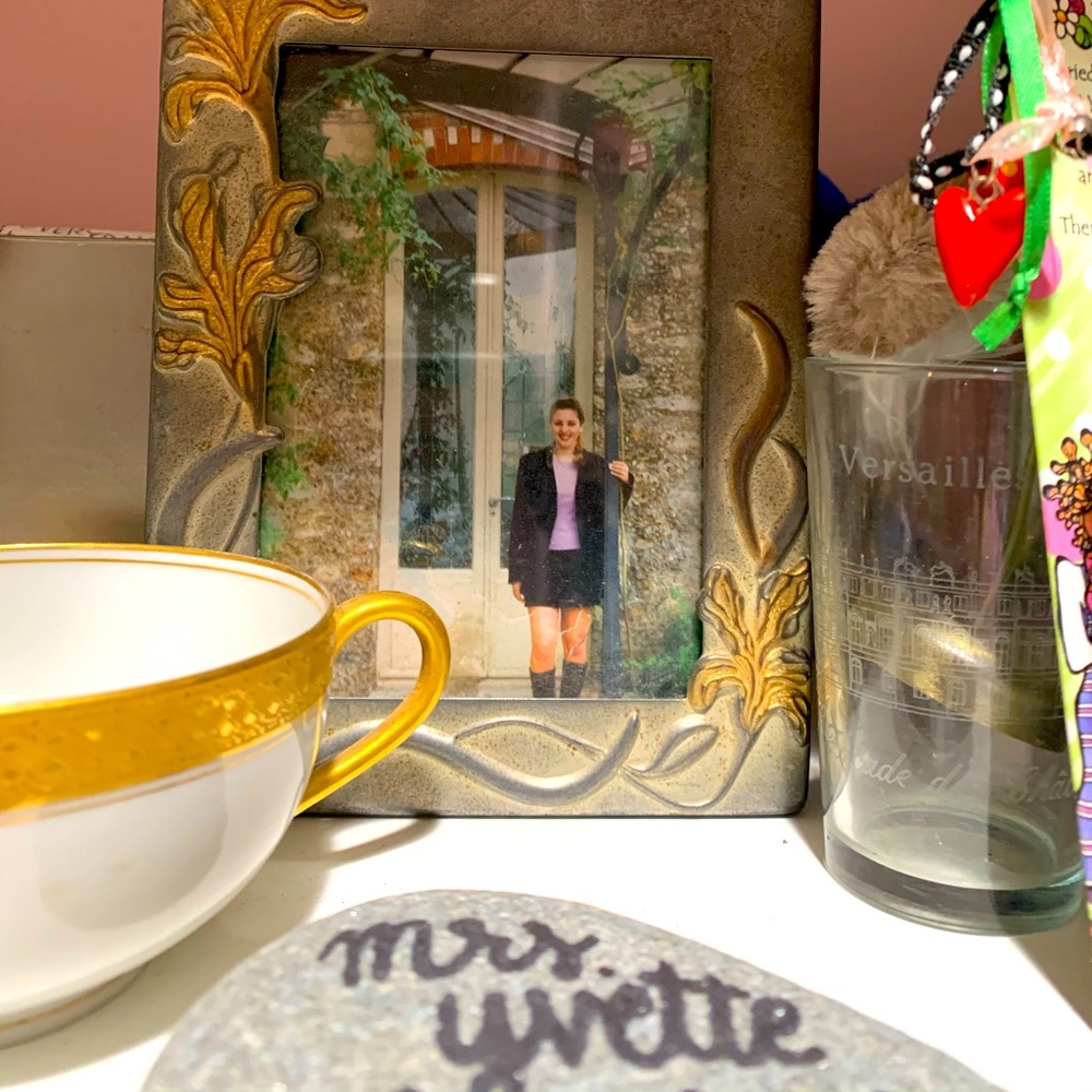 Meet your Posher, Yvette